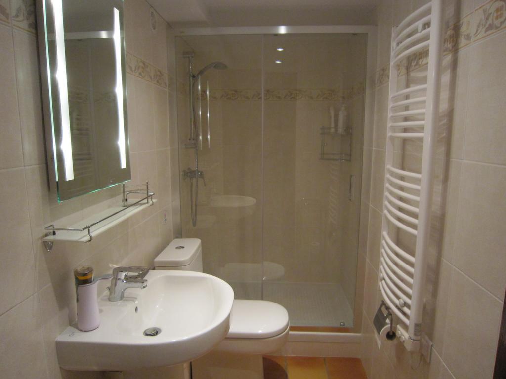 La Frandomiere Bed and Breakfast Saint-Martin-de-Londres Δωμάτιο φωτογραφία